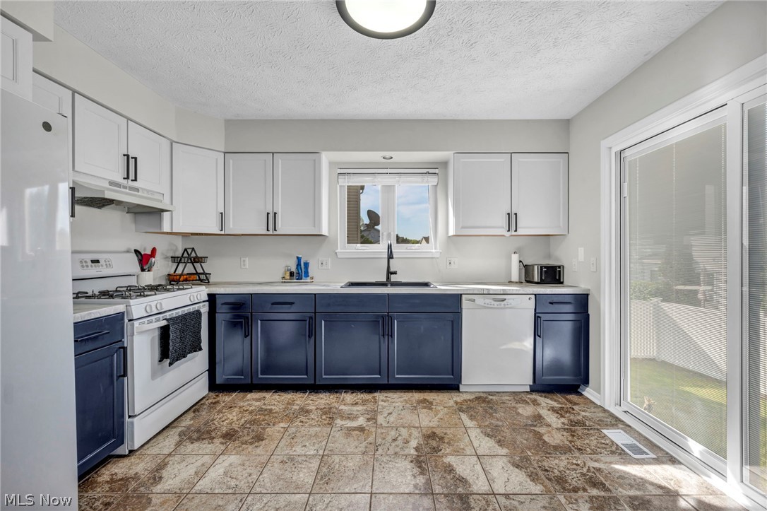 554 Hastings Court Akron OH 44319