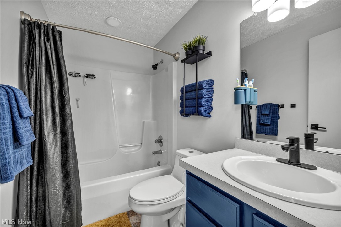 554 Hastings Court Akron OH 44319