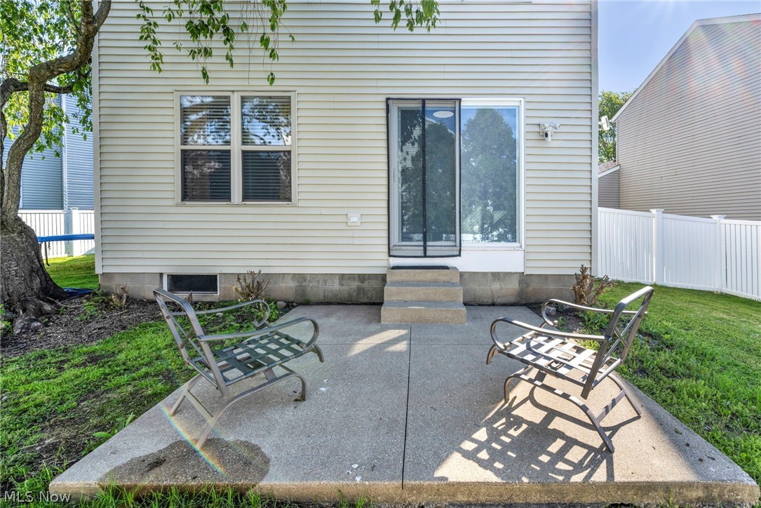 554 Hastings Court Akron OH 44319