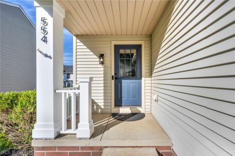 554 Hastings Court Akron OH 44319