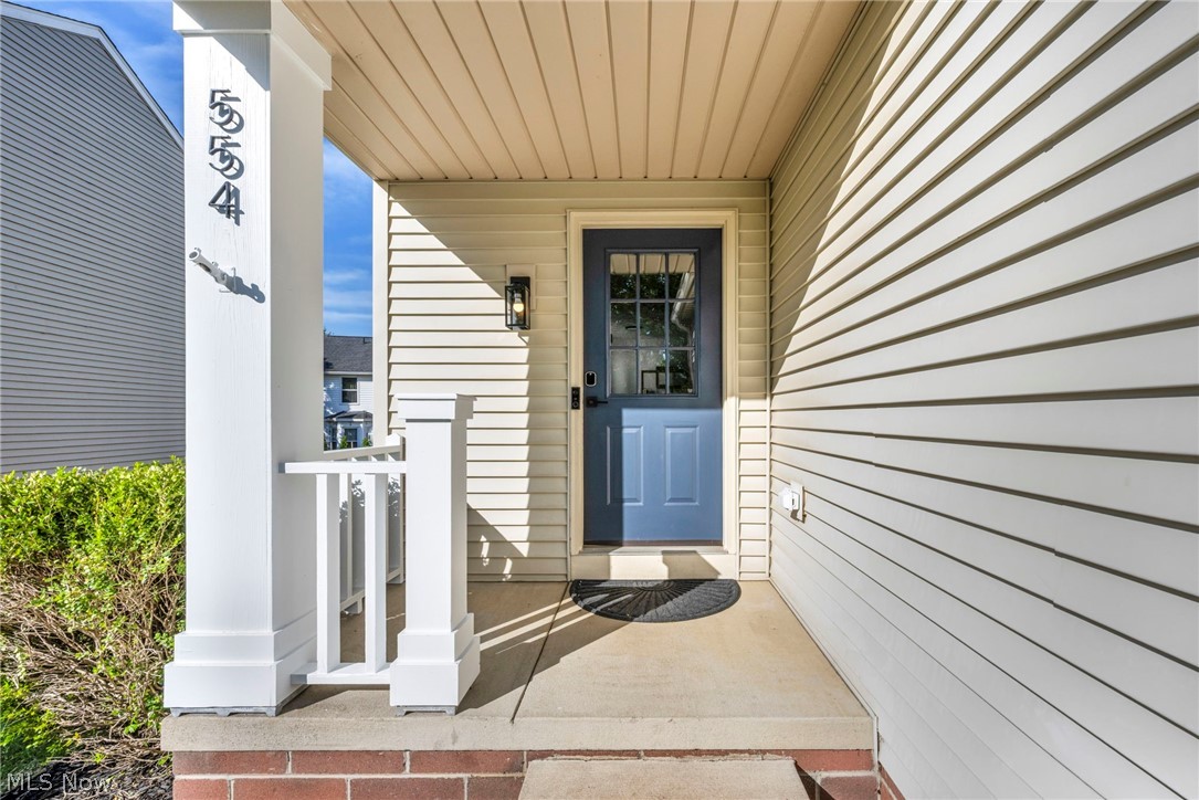 554 Hastings Court Akron OH 44319