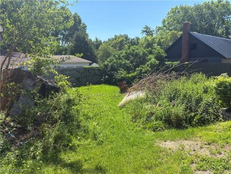 2512 42nd Street NW Canton OH 44709