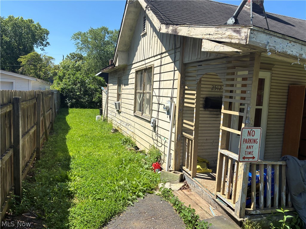 2512 42nd Street NW Canton OH 44709