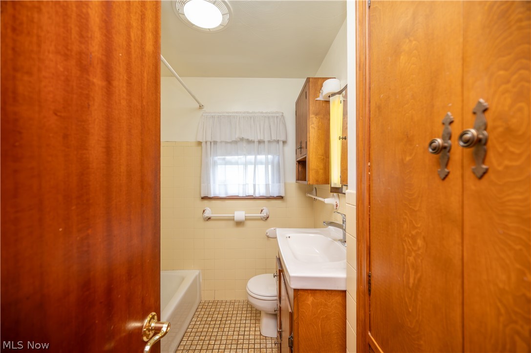 5033 N Park Avenue Extension Warren OH 44481
