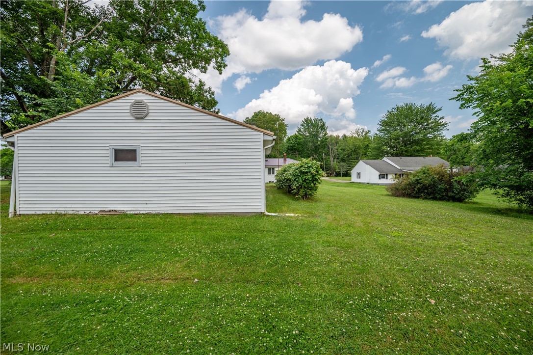 5033 N Park Avenue Extension Warren OH 44481