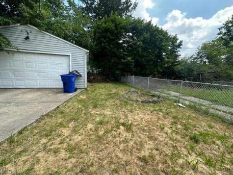 4305 E 119th Street Cleveland OH 44105