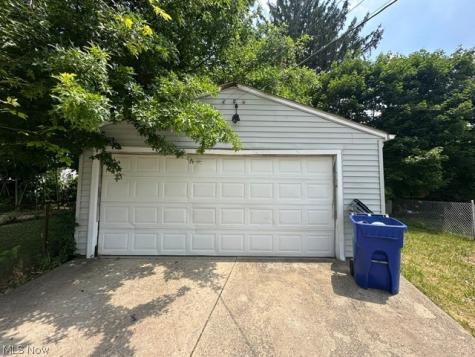 4305 E 119th Street Cleveland OH 44105