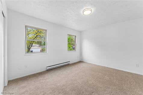 102 California Avenue Elyria OH 44035