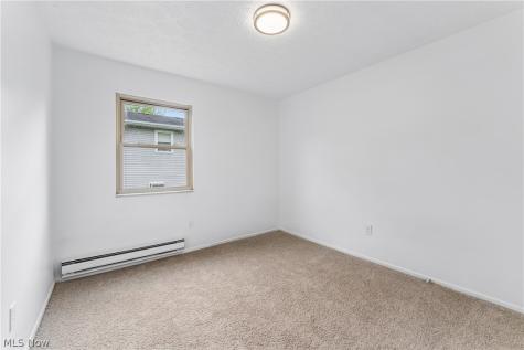 102 California Avenue Elyria OH 44035