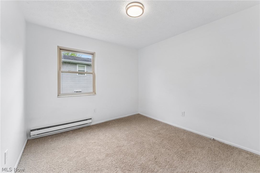 102 California Avenue Elyria OH 44035