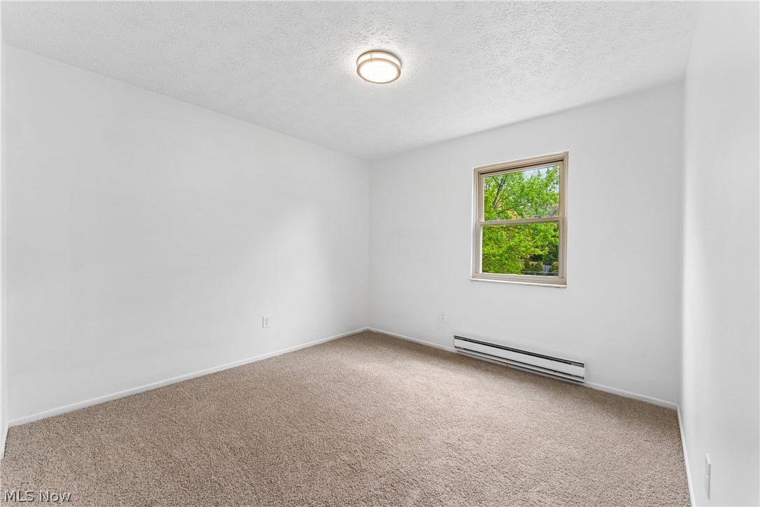 102 California Avenue Elyria OH 44035