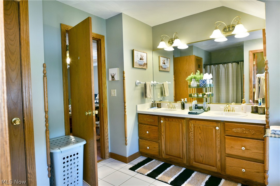 607 Chestnut Lane Boardman OH 44512