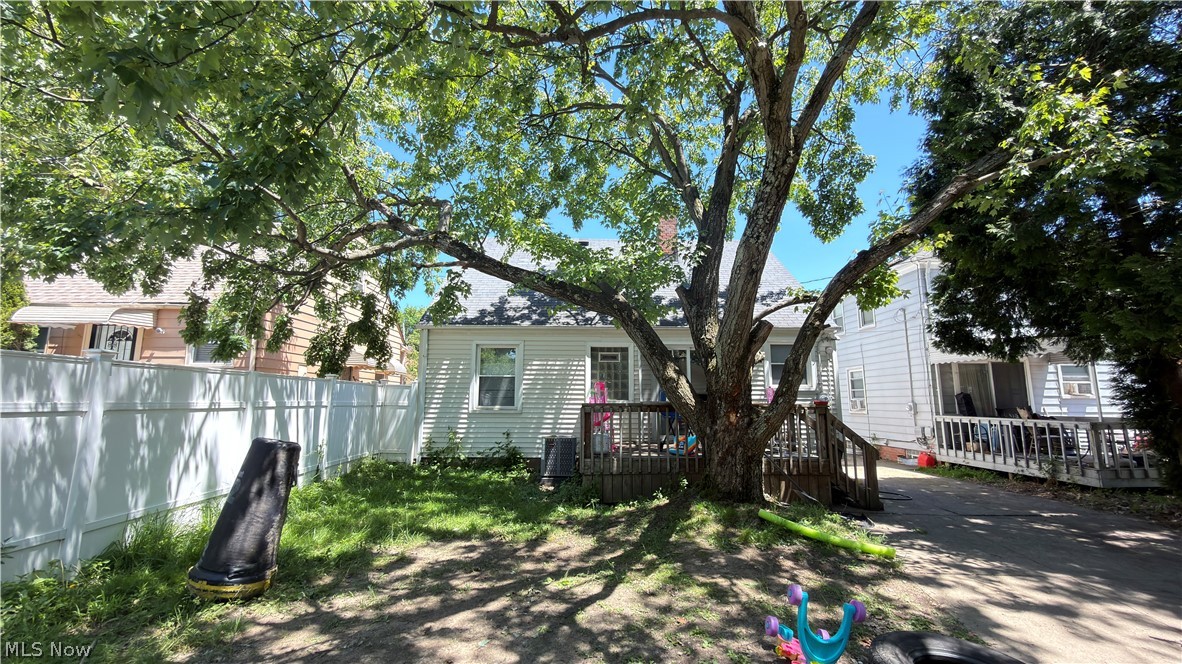 5596 South Boulevard Maple Heights OH 44137