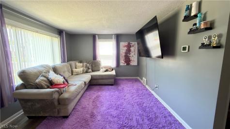 5596 South Boulevard Maple Heights OH 44137