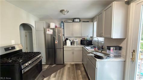 5596 South Boulevard Maple Heights OH 44137