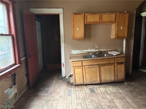 9611 Prince Avenue Cleveland OH 44105