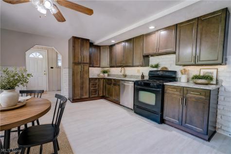 4942 Lear Nagle Road North Ridgeville OH 44039
