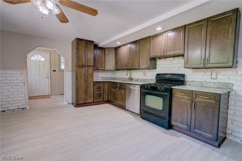 4942 Lear Nagle Road North Ridgeville OH 44039