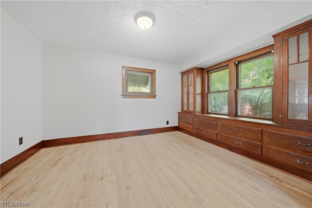 928 Hammel Street Akron OH 44306