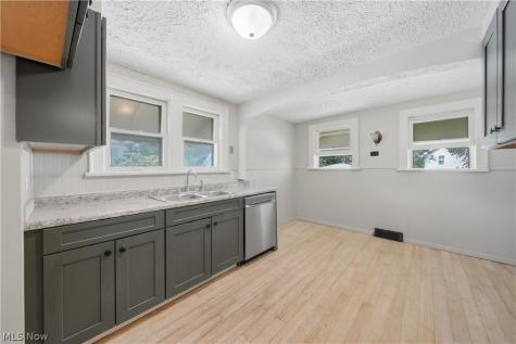 928 Hammel Street Akron OH 44306
