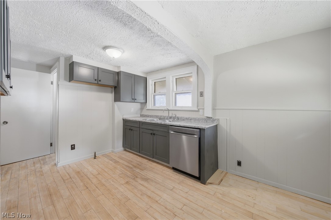 928 Hammel Street Akron OH 44306