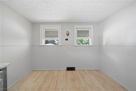 928 Hammel Street Akron OH 44306