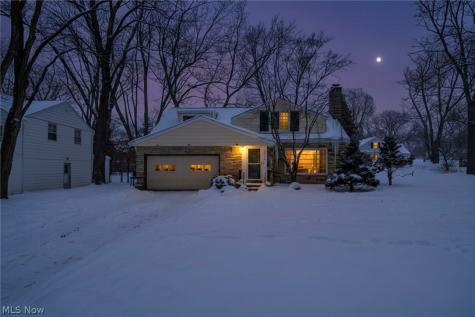 1531 Burlington Road Cleveland Heights OH 44118