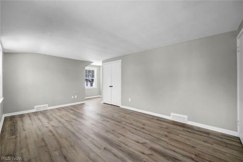 1531 Burlington Road Cleveland Heights OH 44118