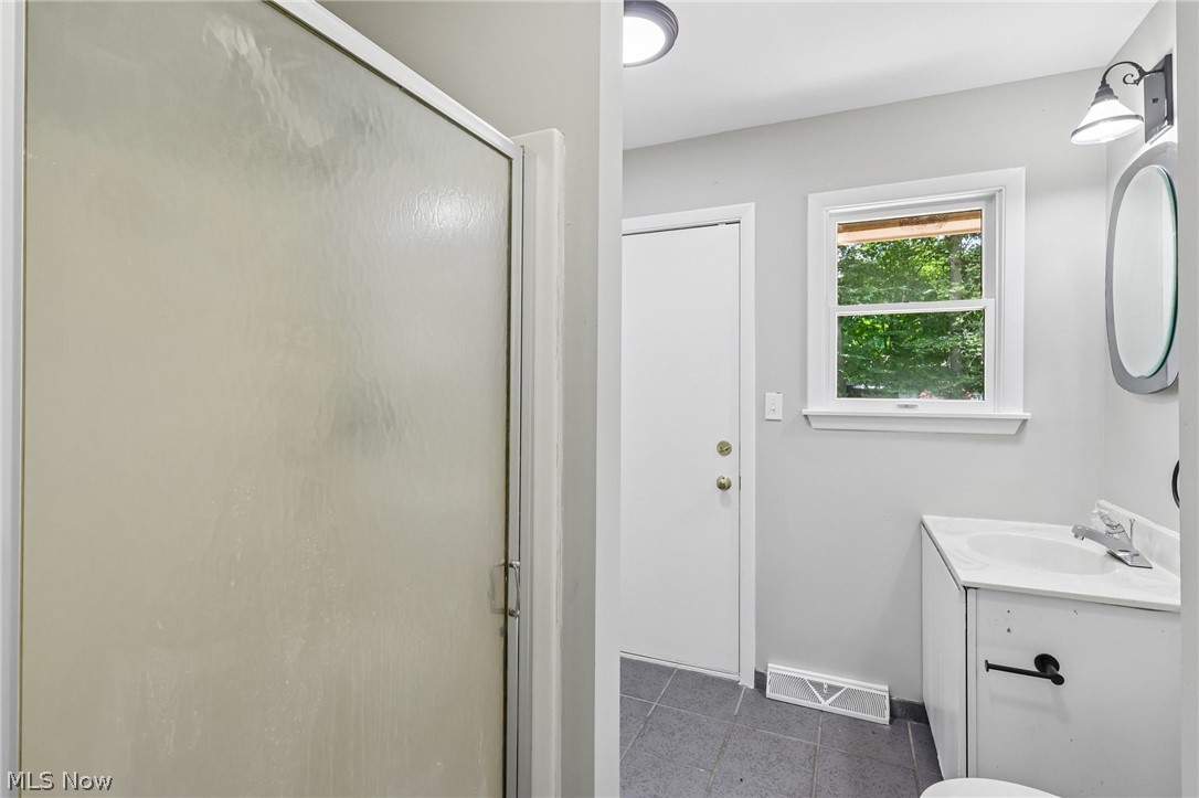 2141 Arms Drive Girard OH 44420