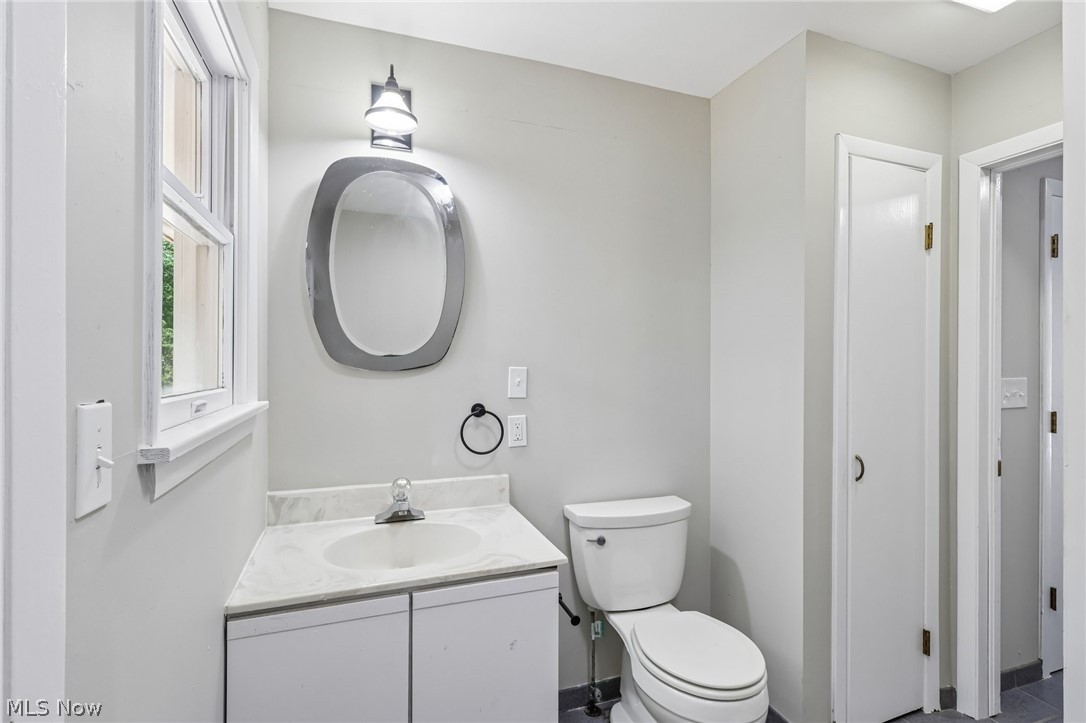 2141 Arms Drive Girard OH 44420