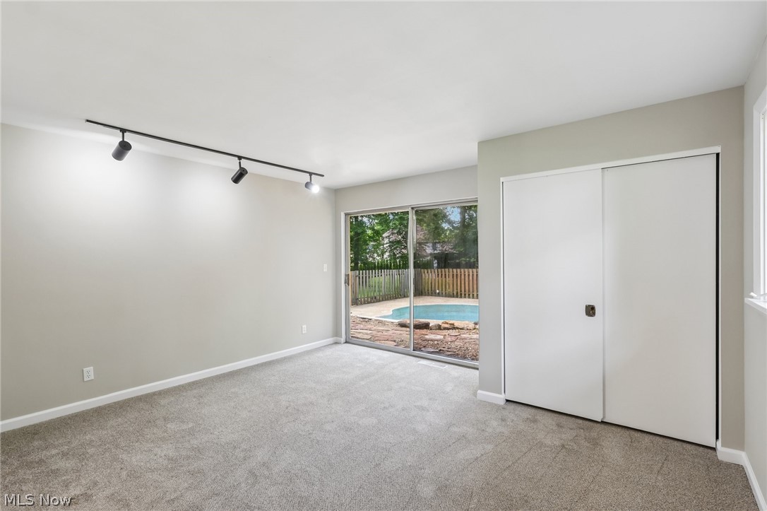 2141 Arms Drive Girard OH 44420