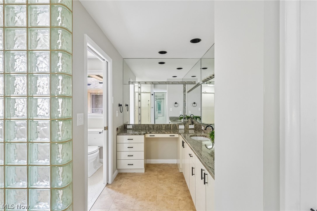 2141 Arms Drive Girard OH 44420
