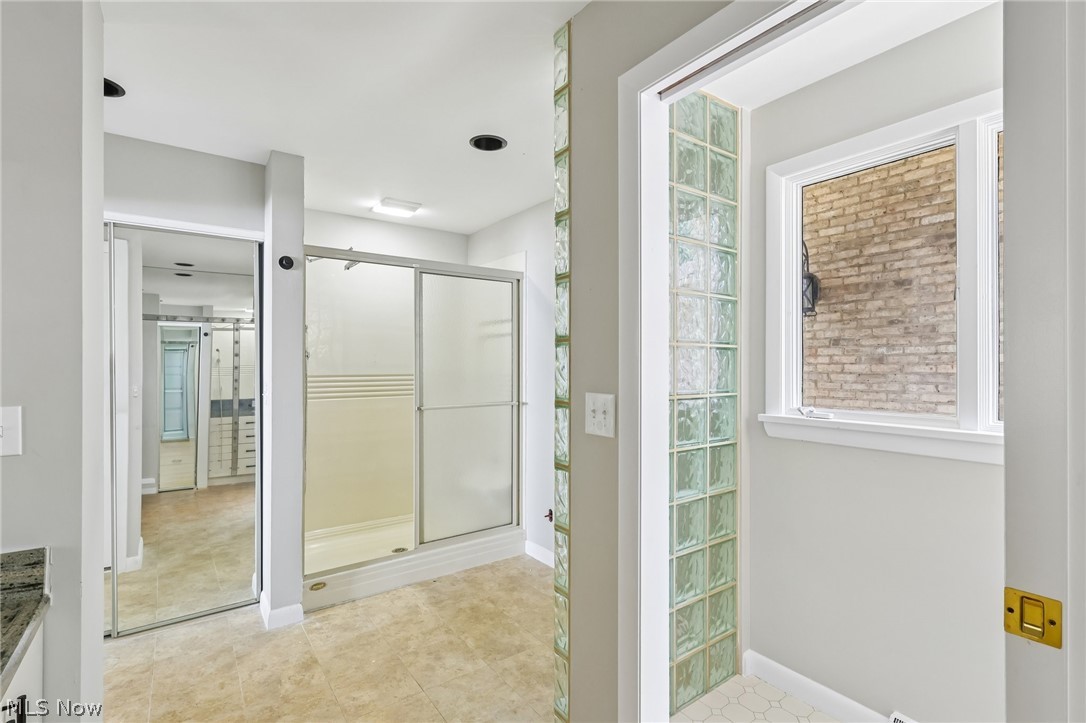 2141 Arms Drive Girard OH 44420