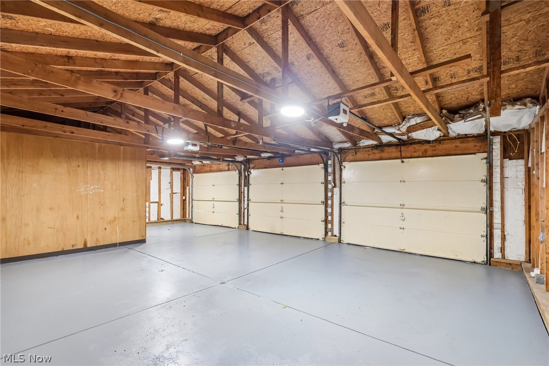 2141 Arms Drive Girard OH 44420