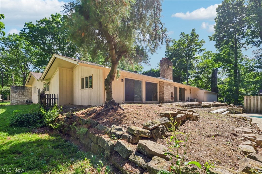2141 Arms Drive Girard OH 44420