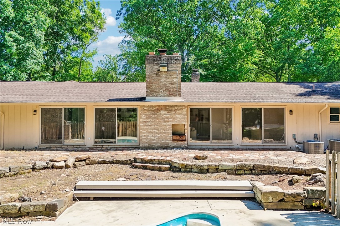 2141 Arms Drive Girard OH 44420