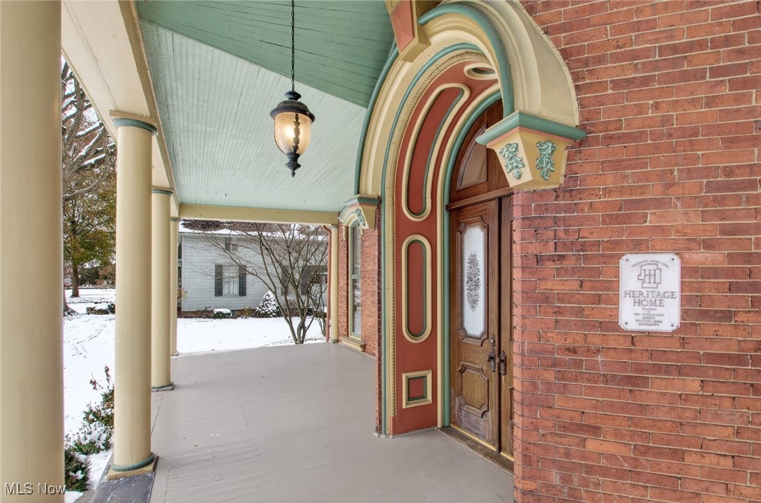 459 E High Avenue New Philadelphia OH 44663