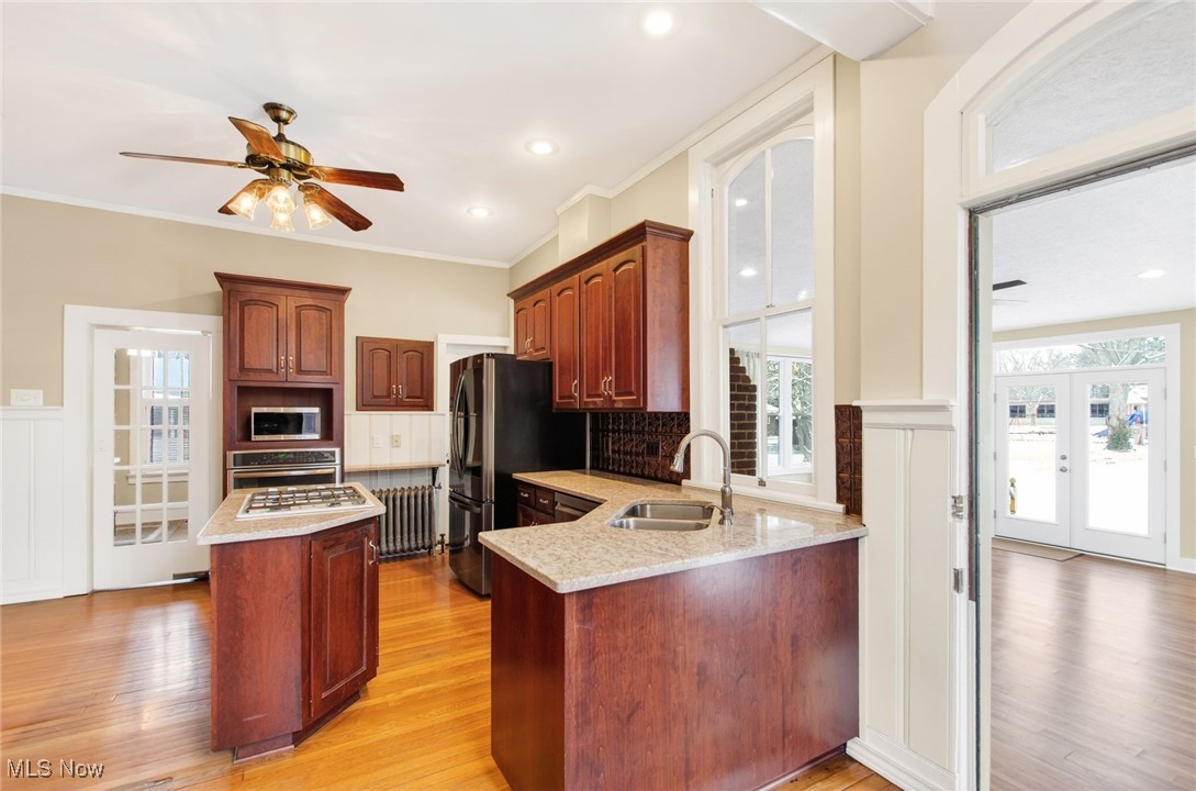 459 E High Avenue New Philadelphia OH 44663