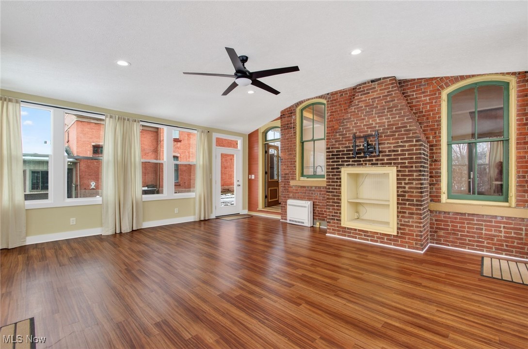 459 E High Avenue New Philadelphia OH 44663