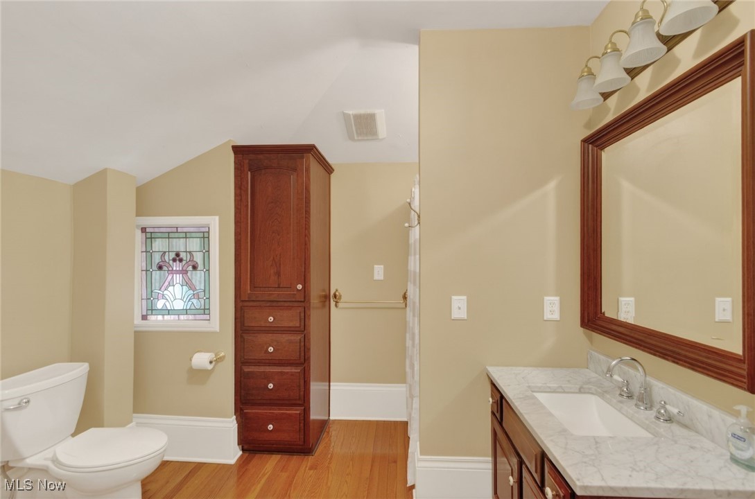 459 E High Avenue New Philadelphia OH 44663