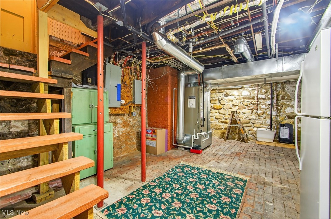459 E High Avenue New Philadelphia OH 44663