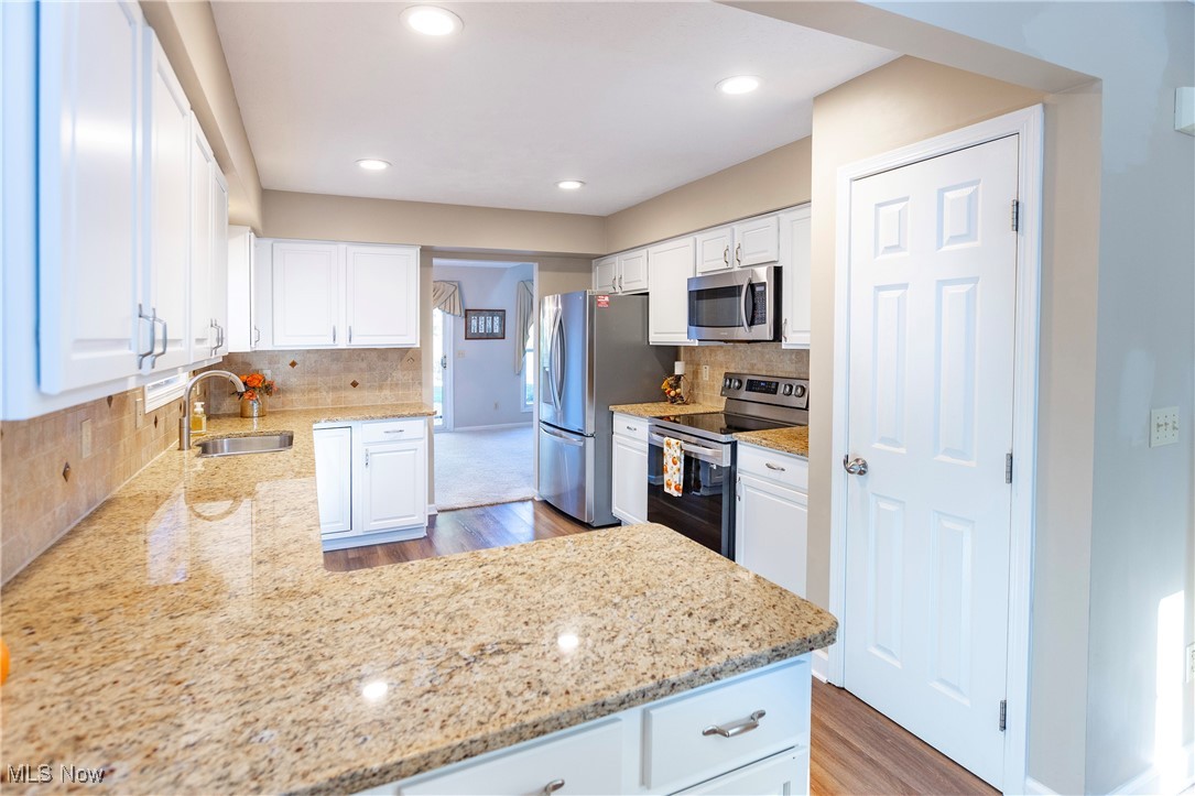 1404 Ledgewood Lane Avon OH 44011