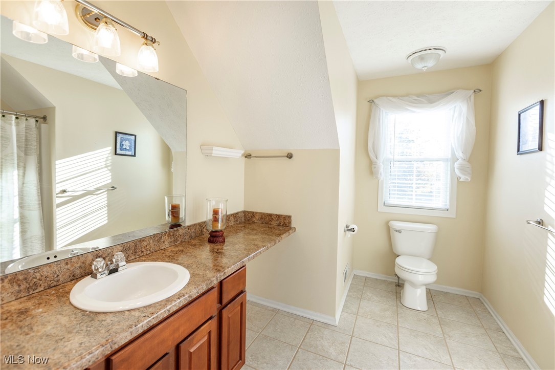 1404 Ledgewood Lane Avon OH 44011