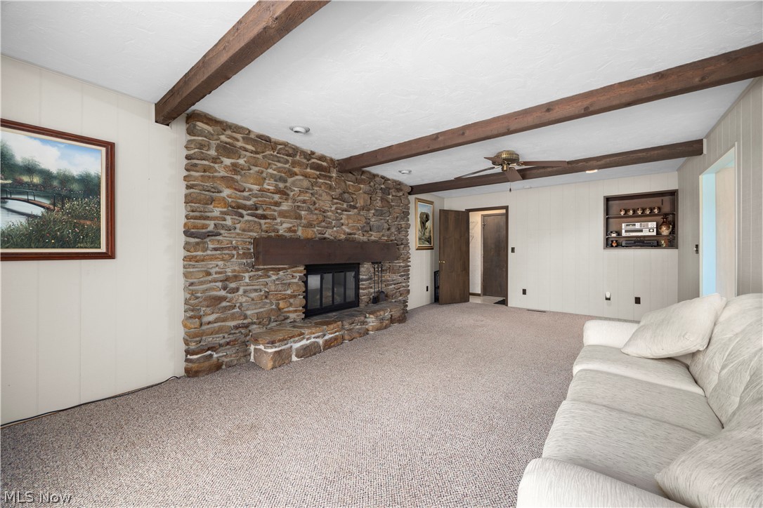 8636 Scarlet Oak Lane Parma OH 44130