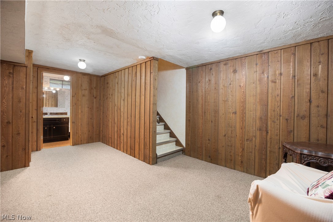 8636 Scarlet Oak Lane Parma OH 44130