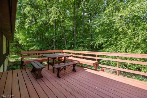 8636 Scarlet Oak Lane Parma OH 44130
