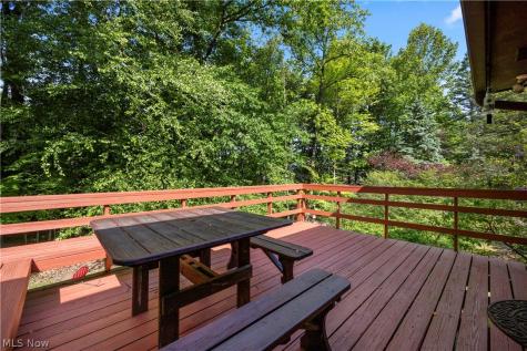 8636 Scarlet Oak Lane Parma OH 44130