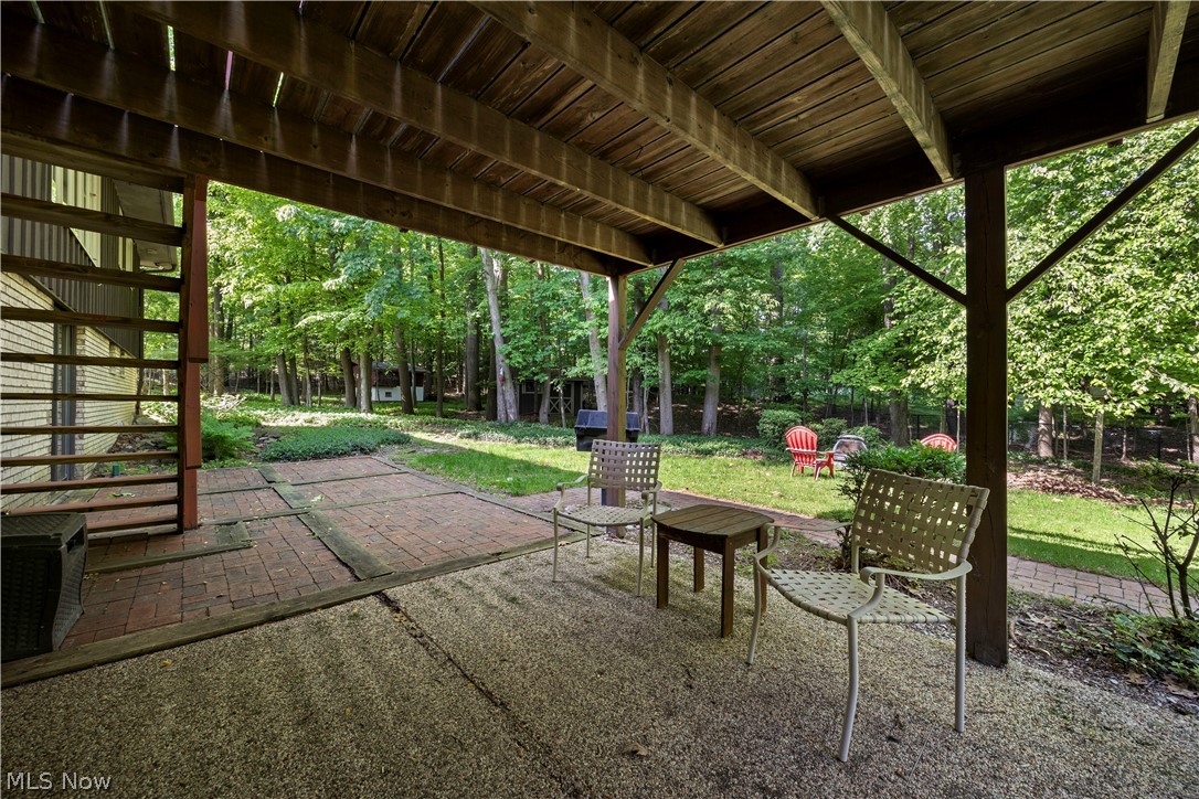 8636 Scarlet Oak Lane Parma OH 44130