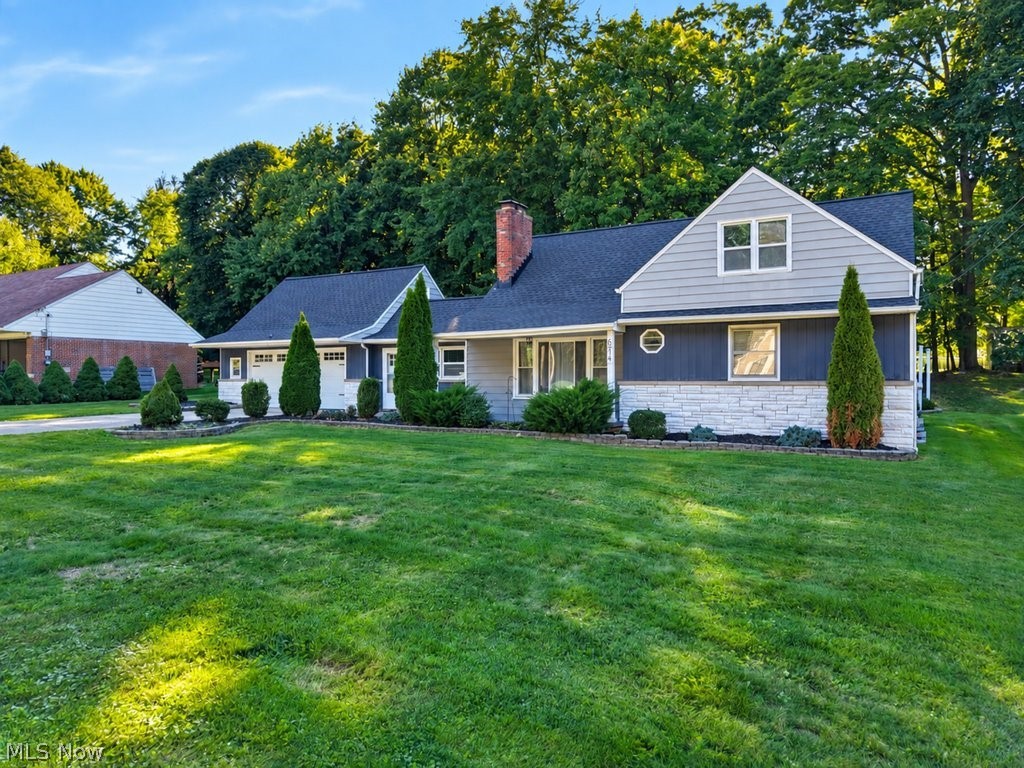6514 Bonroi Drive Seven Hills OH 44131