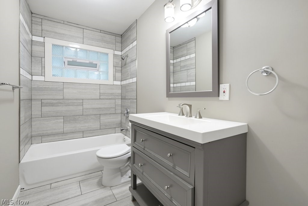 6514 Bonroi Drive Seven Hills OH 44131